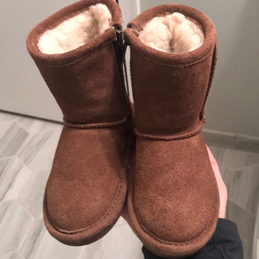 Toddler Sz 8 Bear Paw Suede Boots